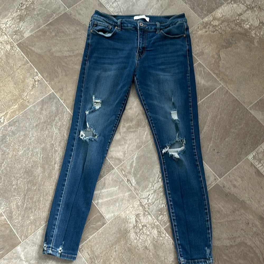 KanCan estilo 11/29 distressed, skinny, jean denim ladies #kc71520
